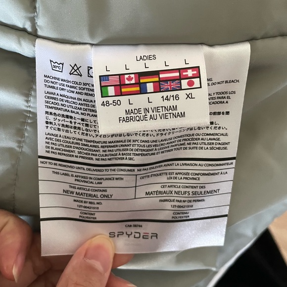 Spyder Ski/Snow Jacket - Picture 9 of 10